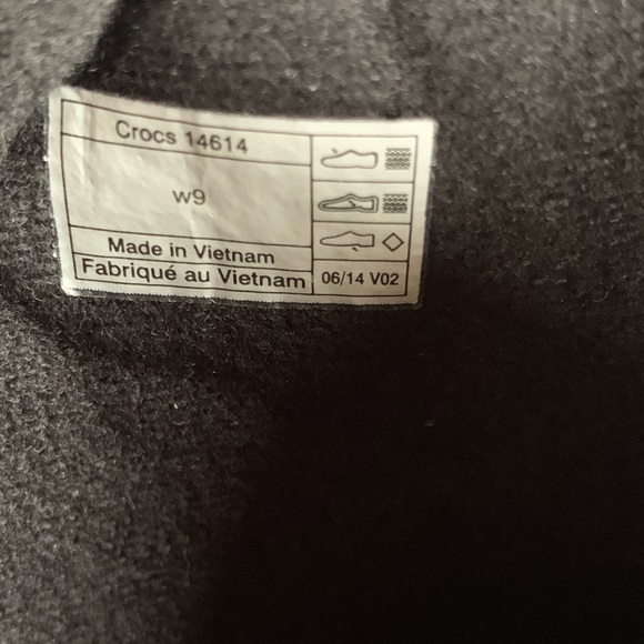 Crocs Winter Puff Pull On Mid Boots Blk Quilted Stretch Comfort Waterproof 14694 - Picture 11 of 12